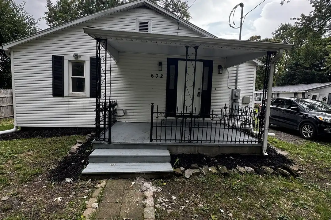 602 Decatur St – photo 1 of 16