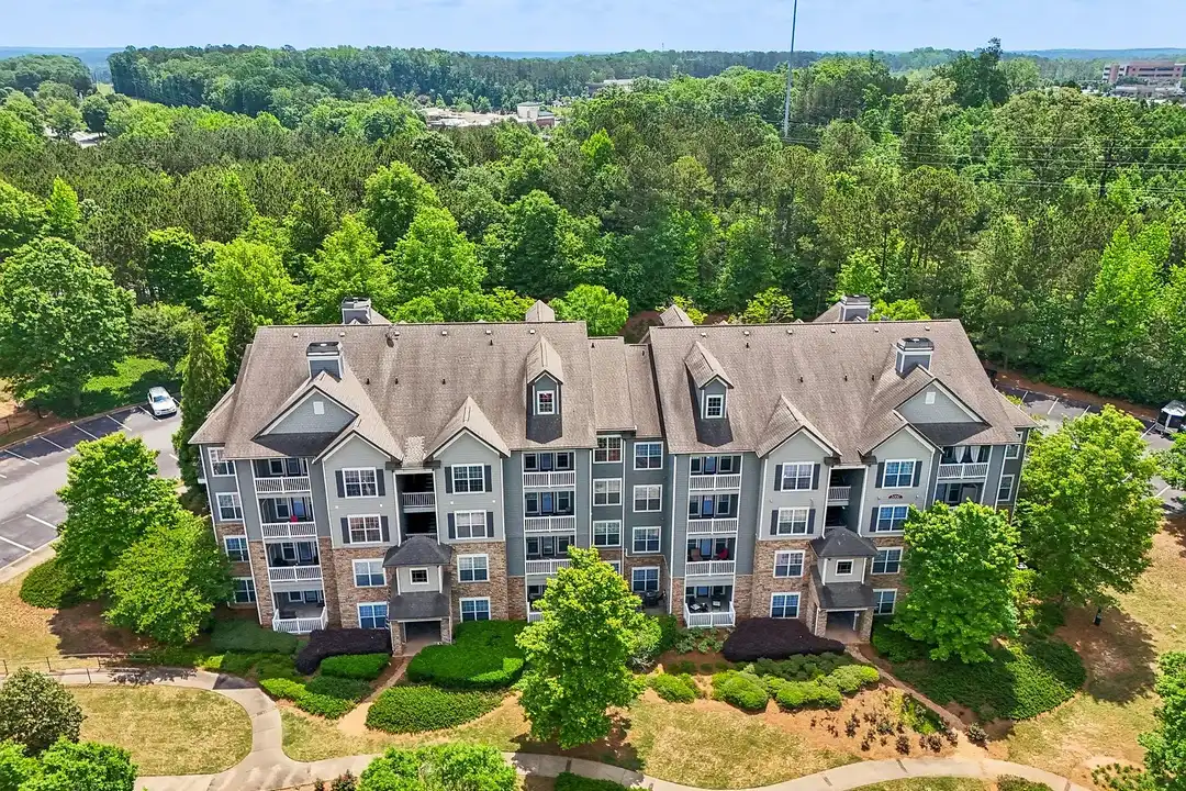 Picture of Stillwood Farms Apartments at Newnan - 2050 Newnan Crossing Blvd E ...