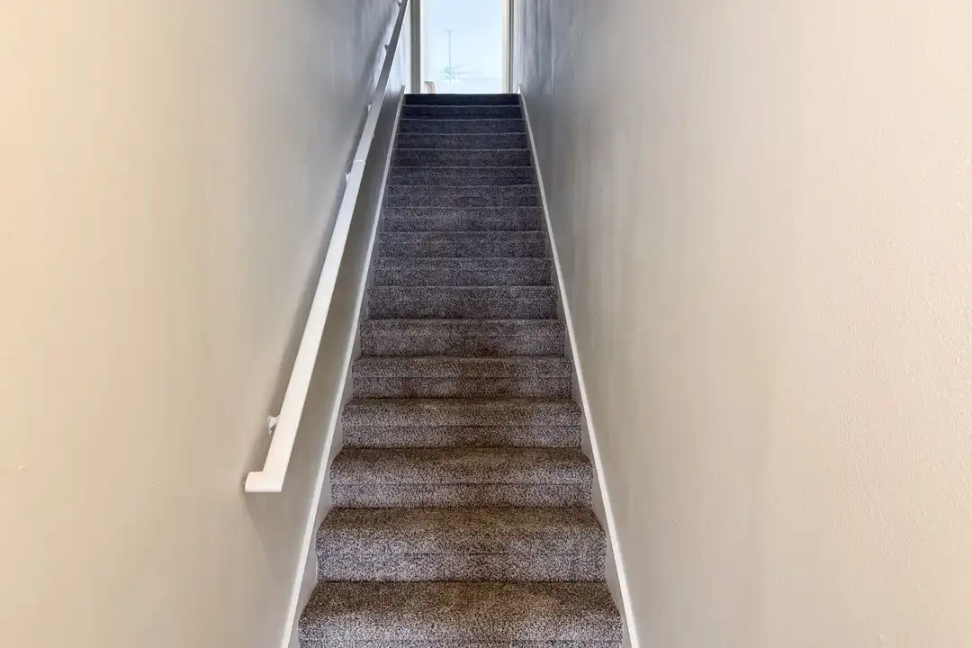 17975 Villa Creek Dr – další