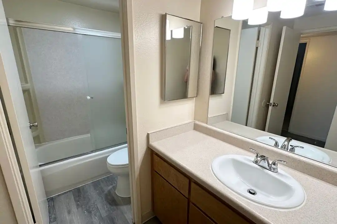 400 W Gettysburg Ave unit 206B - View 5