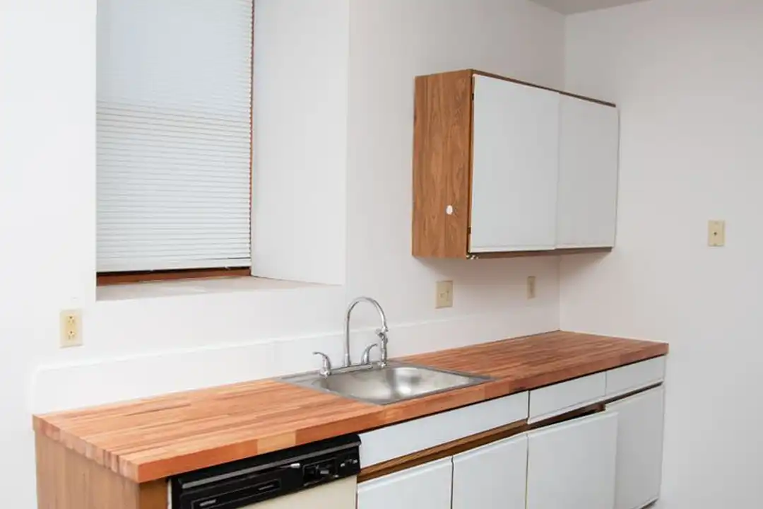153 E High St unit #102 - View 4