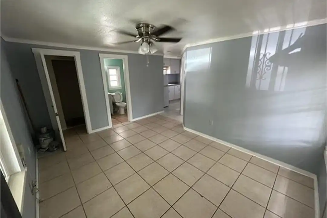 1515 15th St W – photo 1