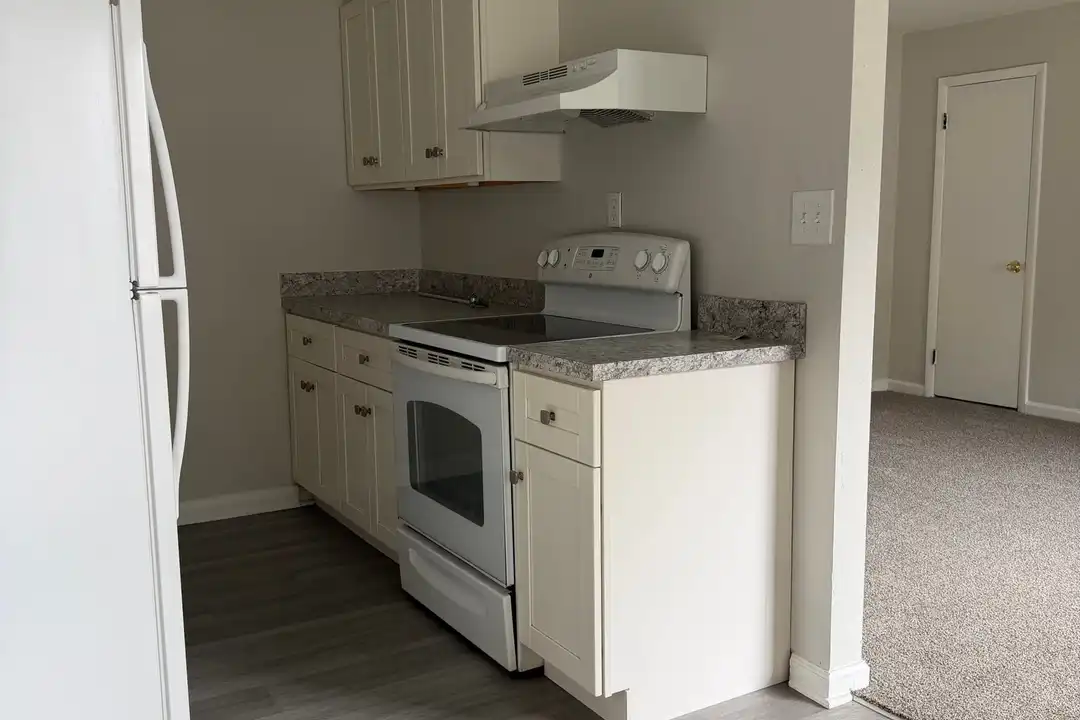 2412 Azalea Garden Rd unit 105 - View 3