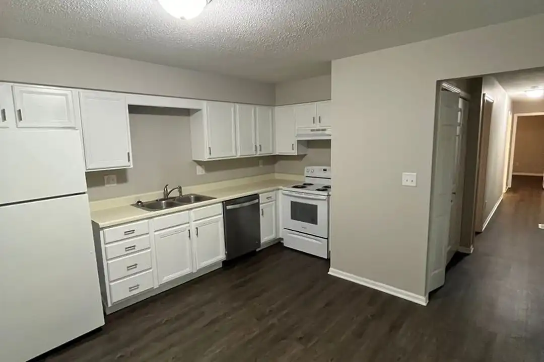 617 Garfield Ave unit 619 – photo 1 of 10