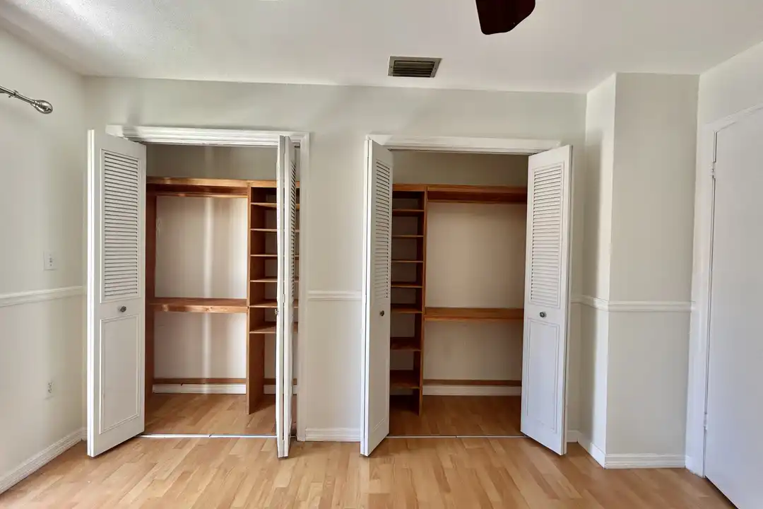 6435 SW 129th Pl unit 107 - View 5