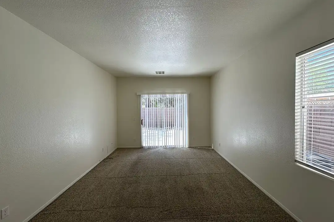 1109 Milpas Ln - View 3