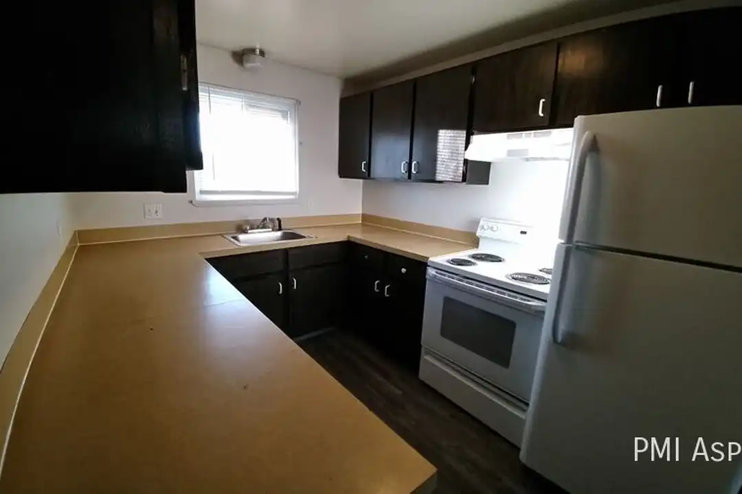 3494 Butternut Dr - View 4