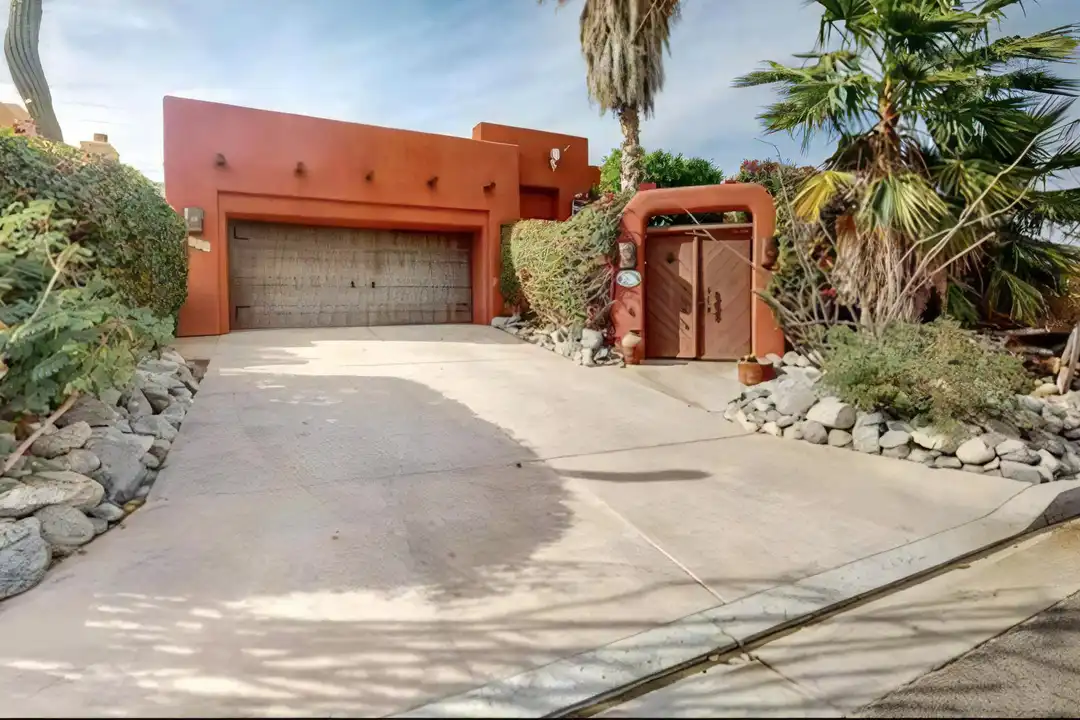 House in La Quinta - View 2