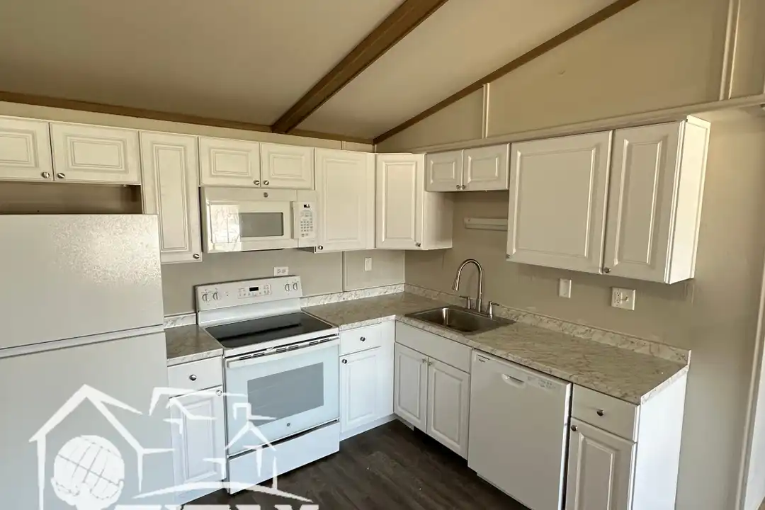 1135 Moreland St unit 1 - View 2