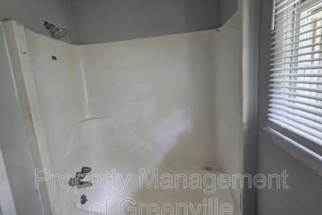 6526 White Horse Rd unit 9A - View 4