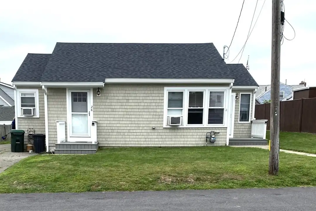 28 Constitution Rd unit 28 – photo 1 of 10