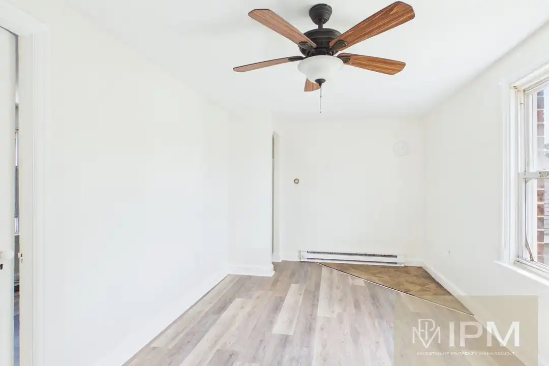183 S Highland Ave – photo 1 of 6