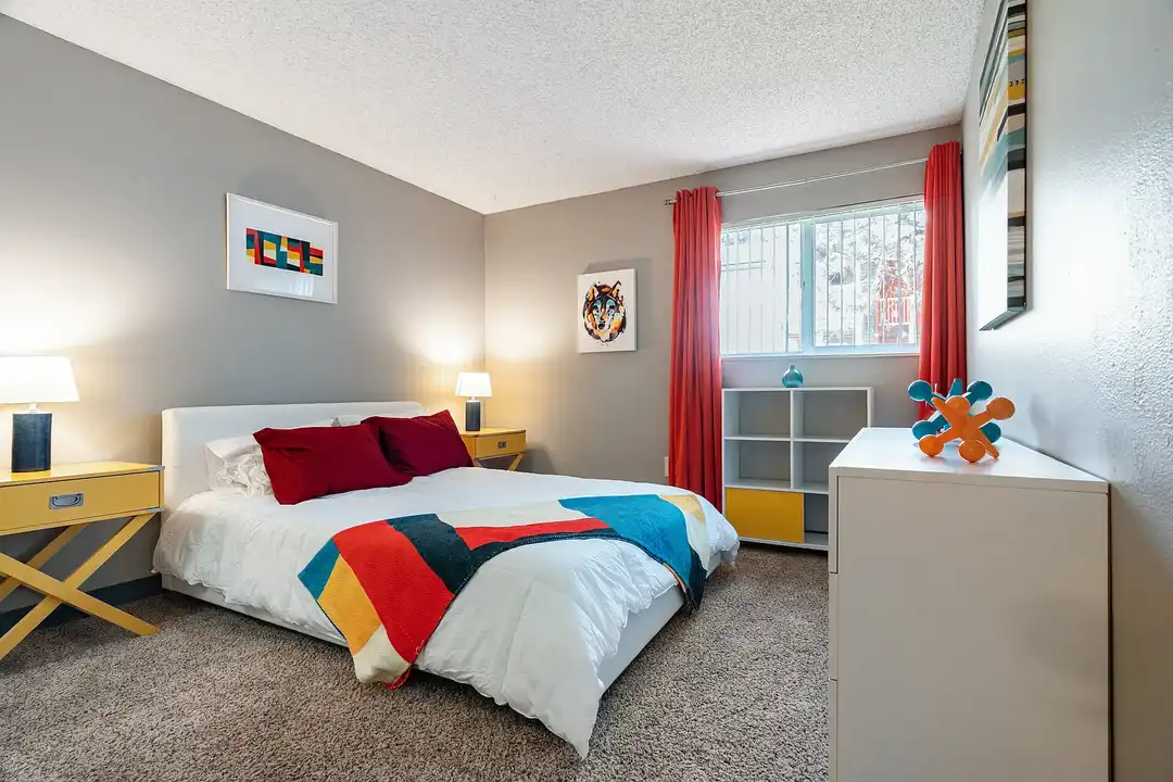 Grammercy Apartments - More