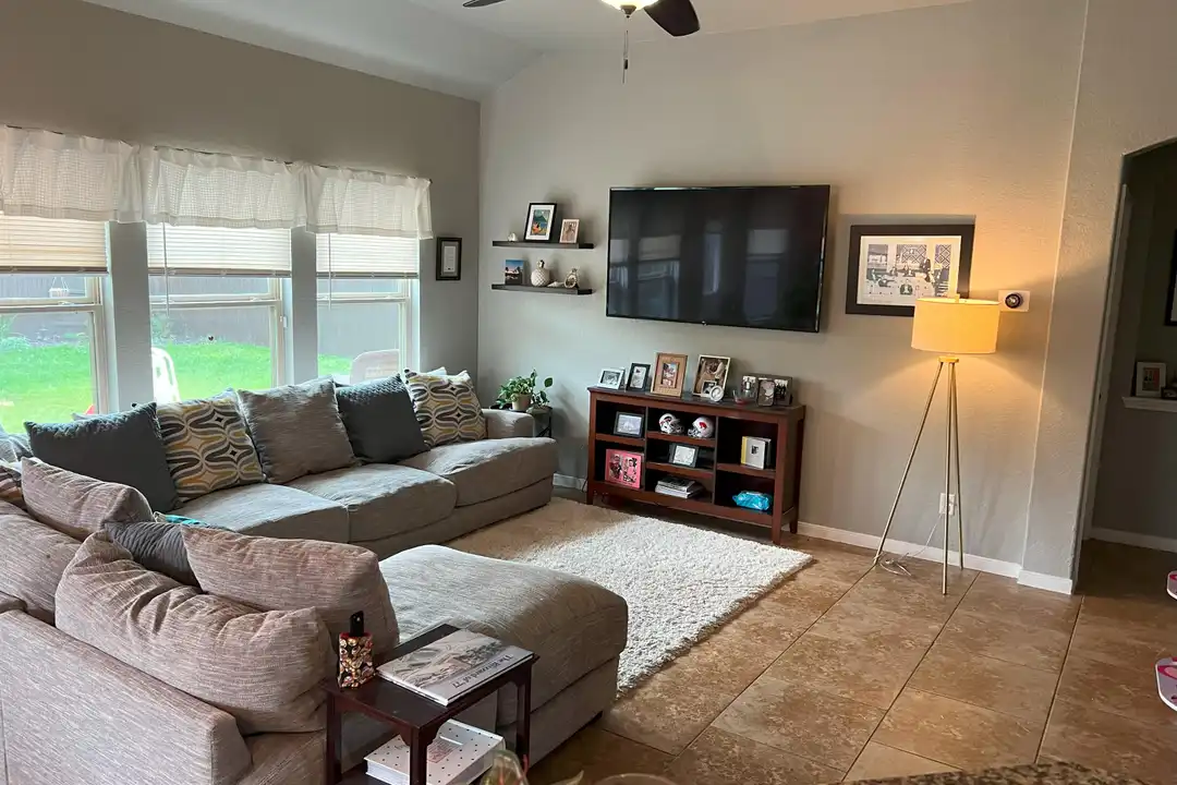 House in San Antonio - View 5