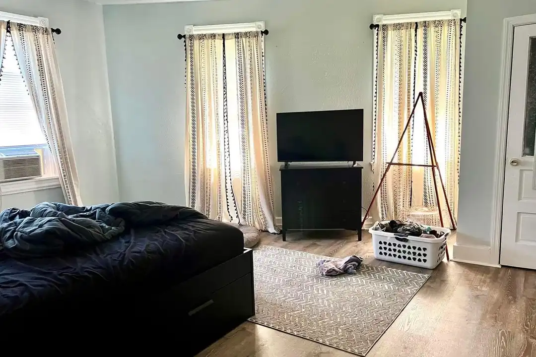 19 W Park Ave #3E - View 5