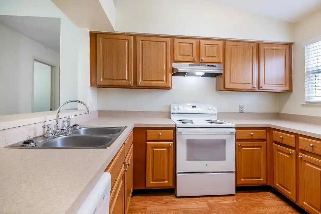 Fisherman's Landing Apartments - View 2