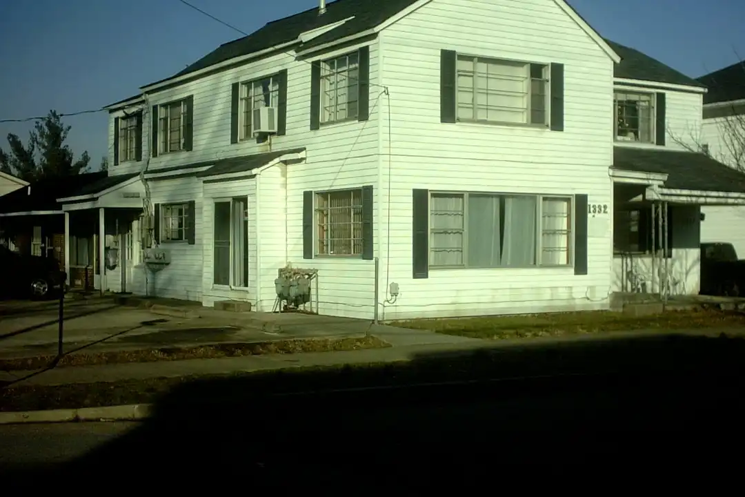 1332 Central Ave unit 6 – photo 1 of 6