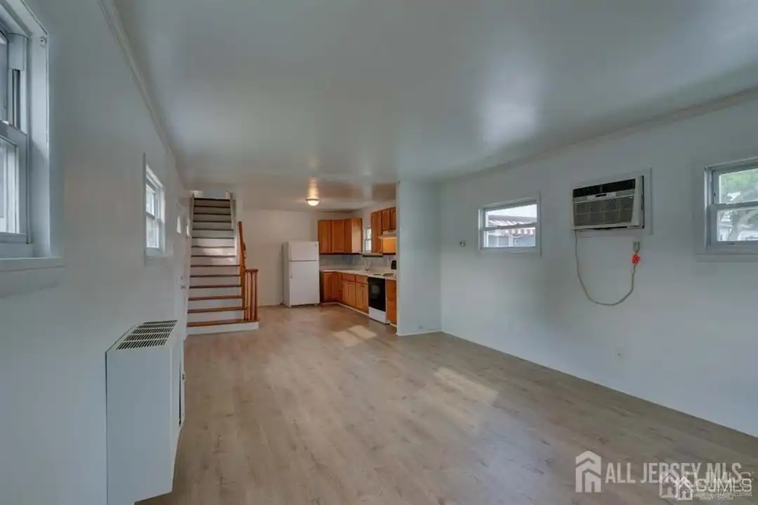 115 Pulaski Ave #B - View 2