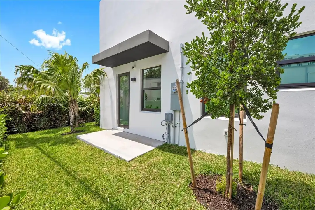 Apartment in Pompano Beach - View 5
