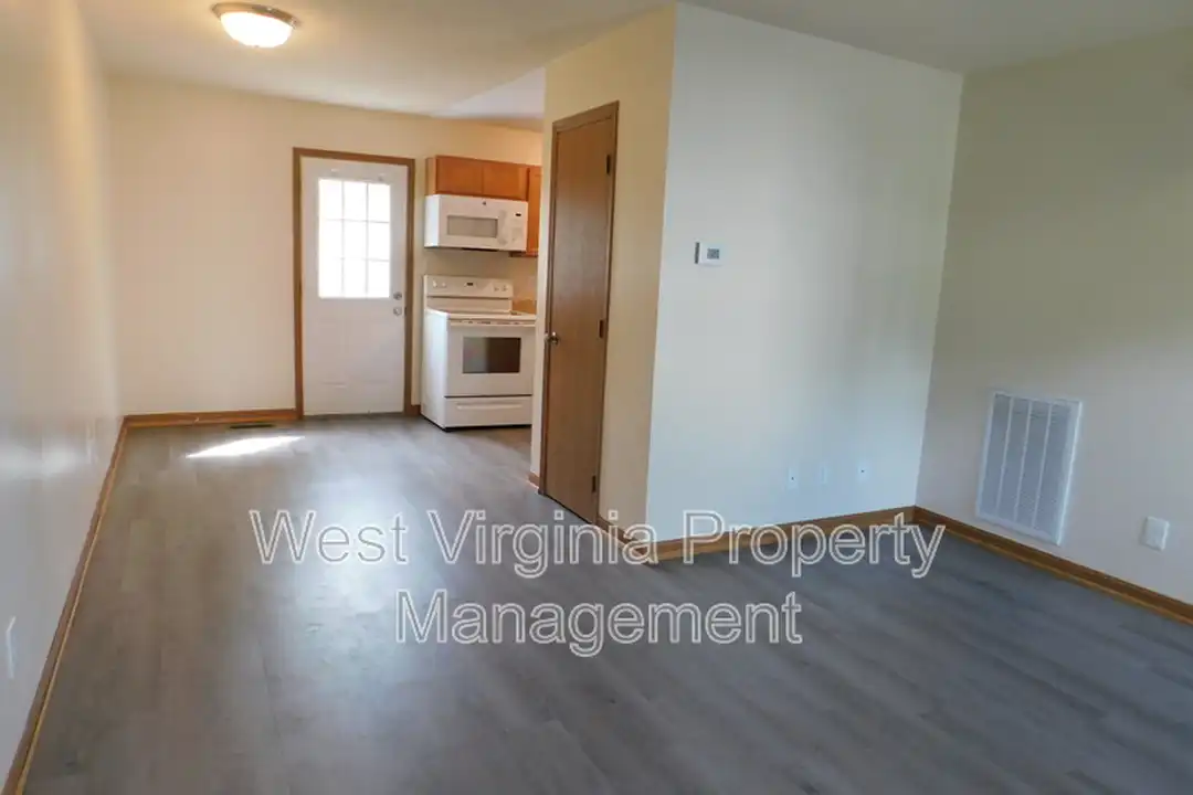 219 Cardinal Wy unit 49 - View 4