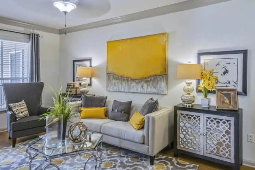 Apartment in Sugar Land - View 5