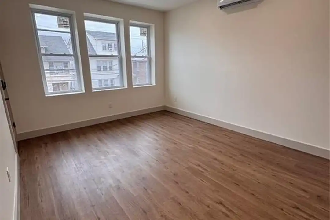 397 N 13th St #2 - More
