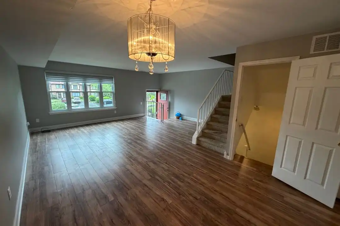 3217 Stockton Pl - View 2