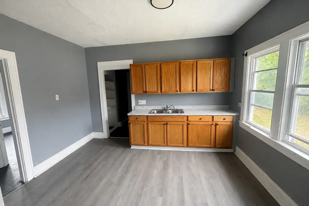 13302 Cranwood Dr unit 13304 - Unit 2 – photo 1 of 27