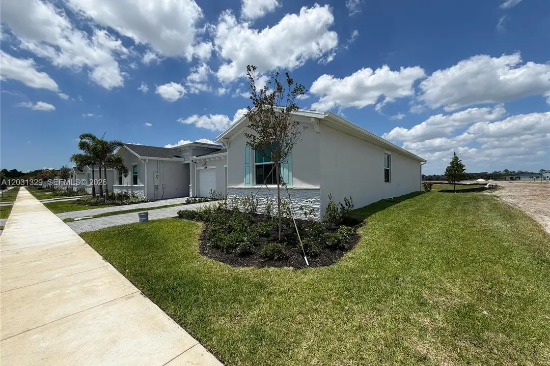 Apartment in Fort Pierce - View 3