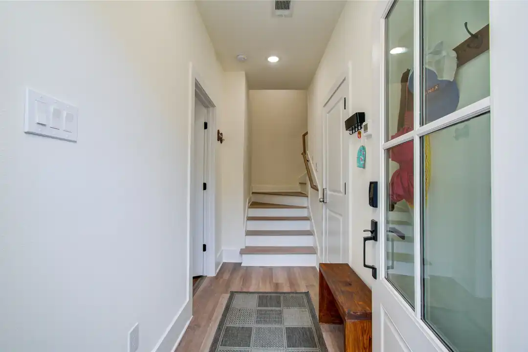 901 Lehman St unit A - View 5