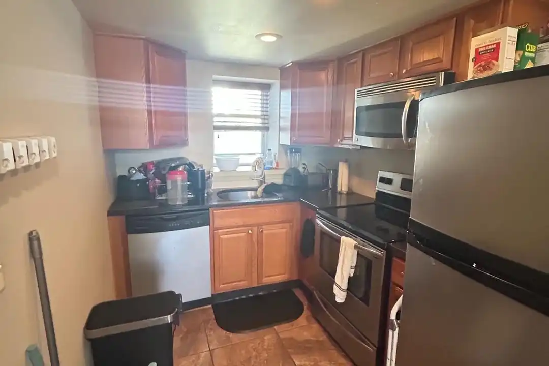 1710 W Girard Ave #2F – pohled 2