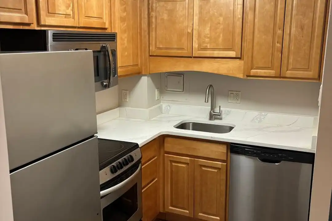 5 Grandview Ave unit 102 – photo 1