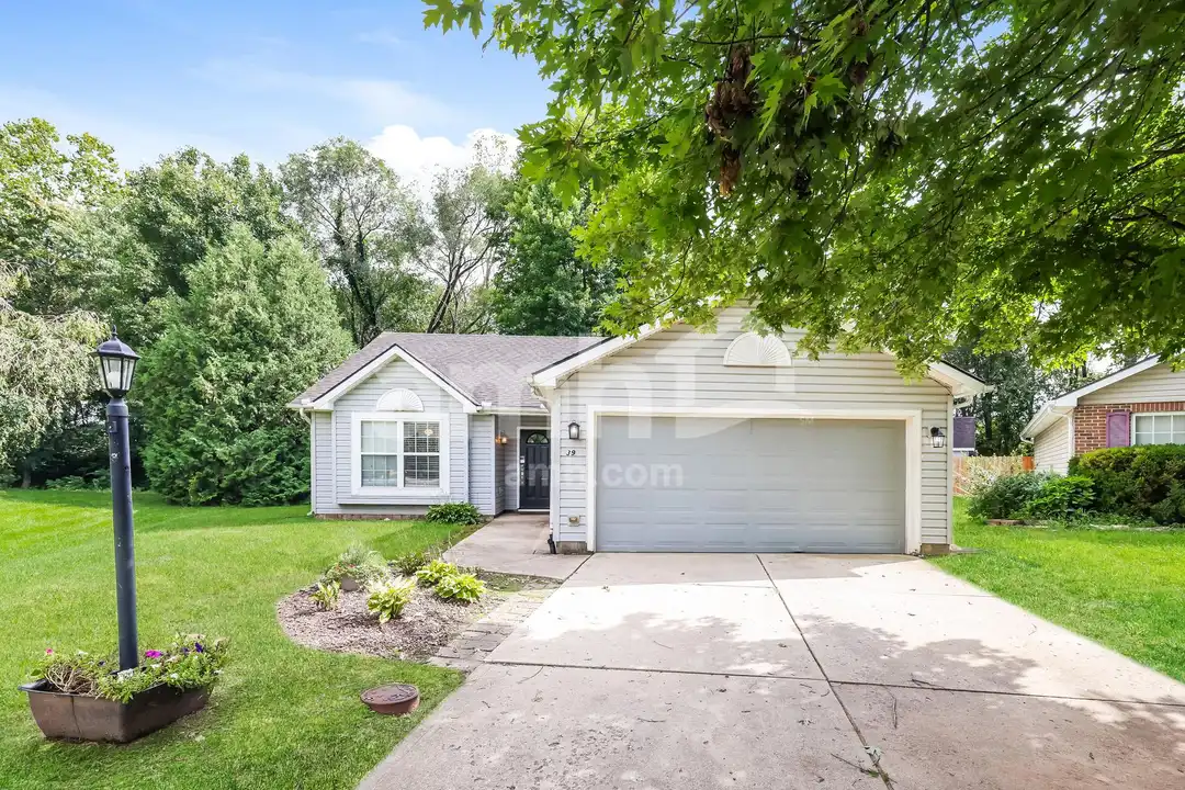 39 Mark Twain Ct – photo 1
