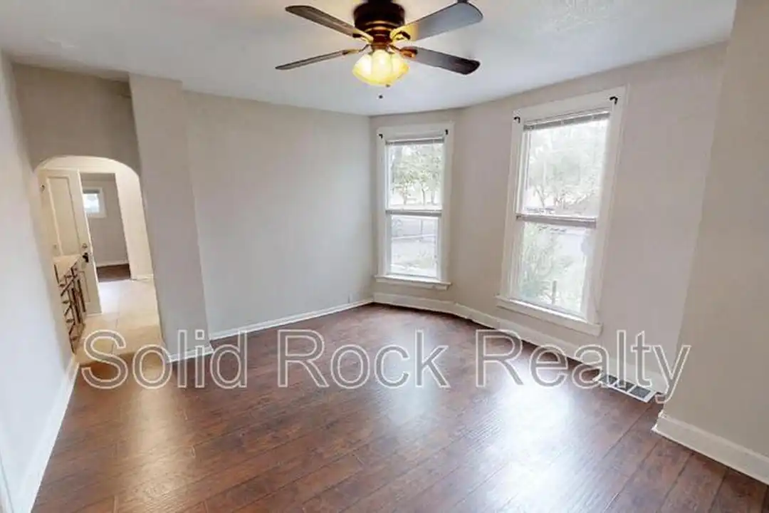 2436 E Monument St - View 5