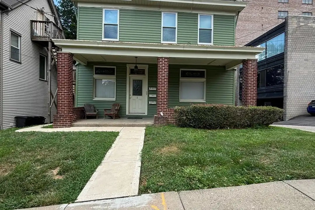 2 Shady Dr W unit 2 – photo 1