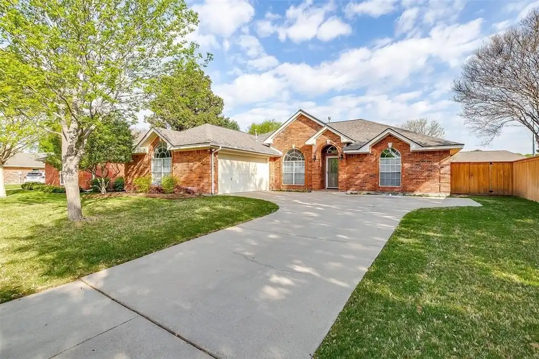 House in Fort Worth - View 2