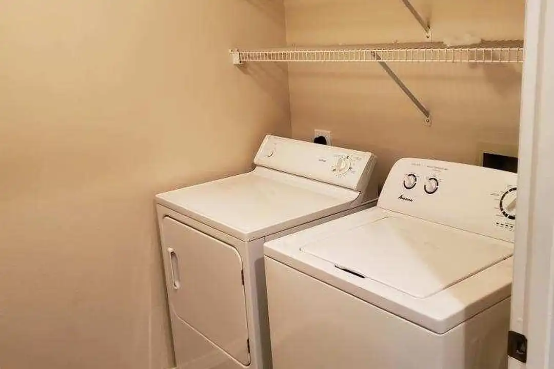 Apartment in Phoenix - View 6