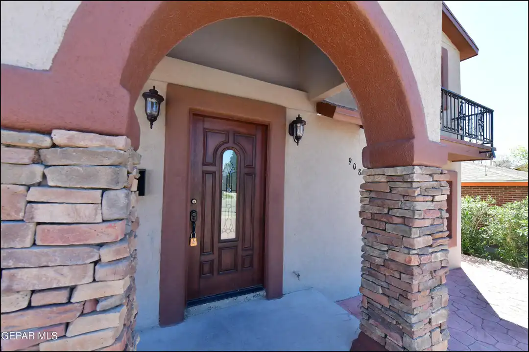 908 Bolivia St - View 6