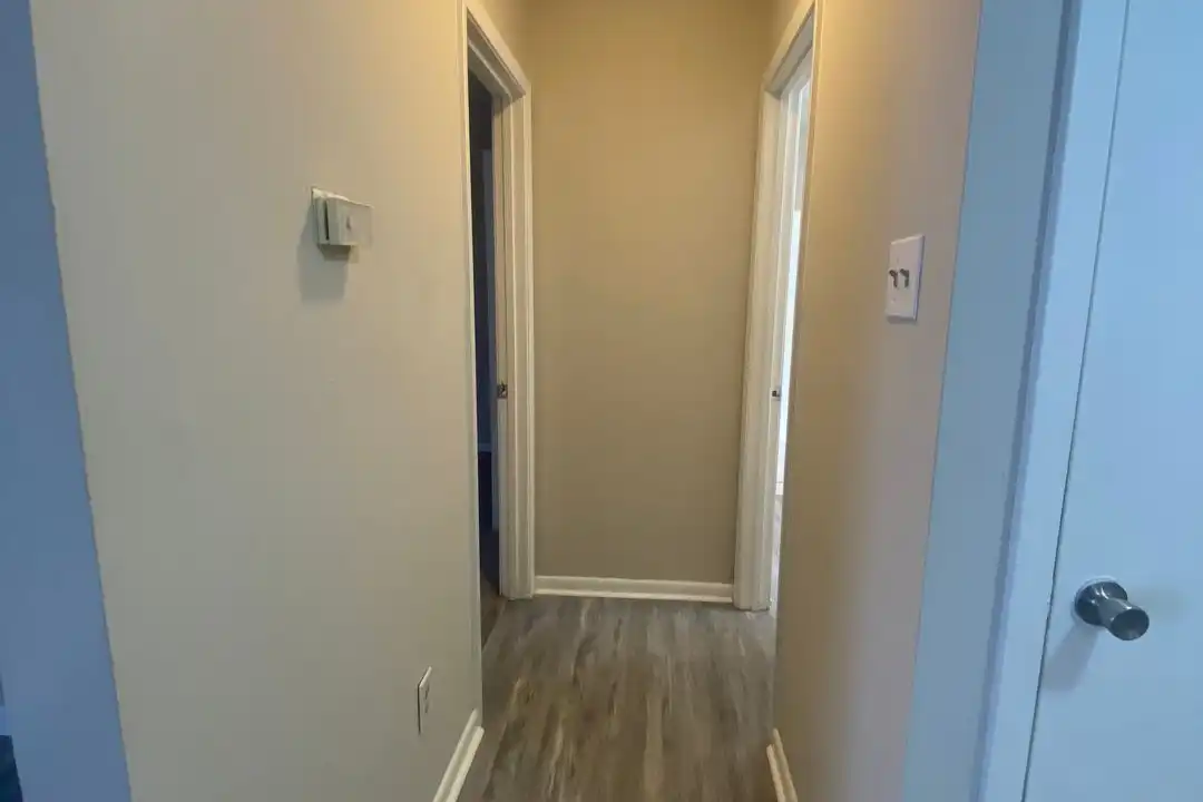 6838 Cantrell Rd unit K12 - View 5