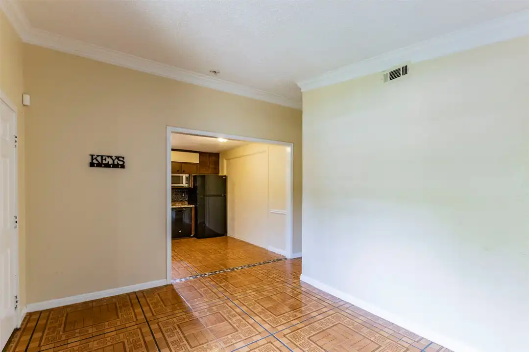 2520 Bitter Creek Dr - View 2