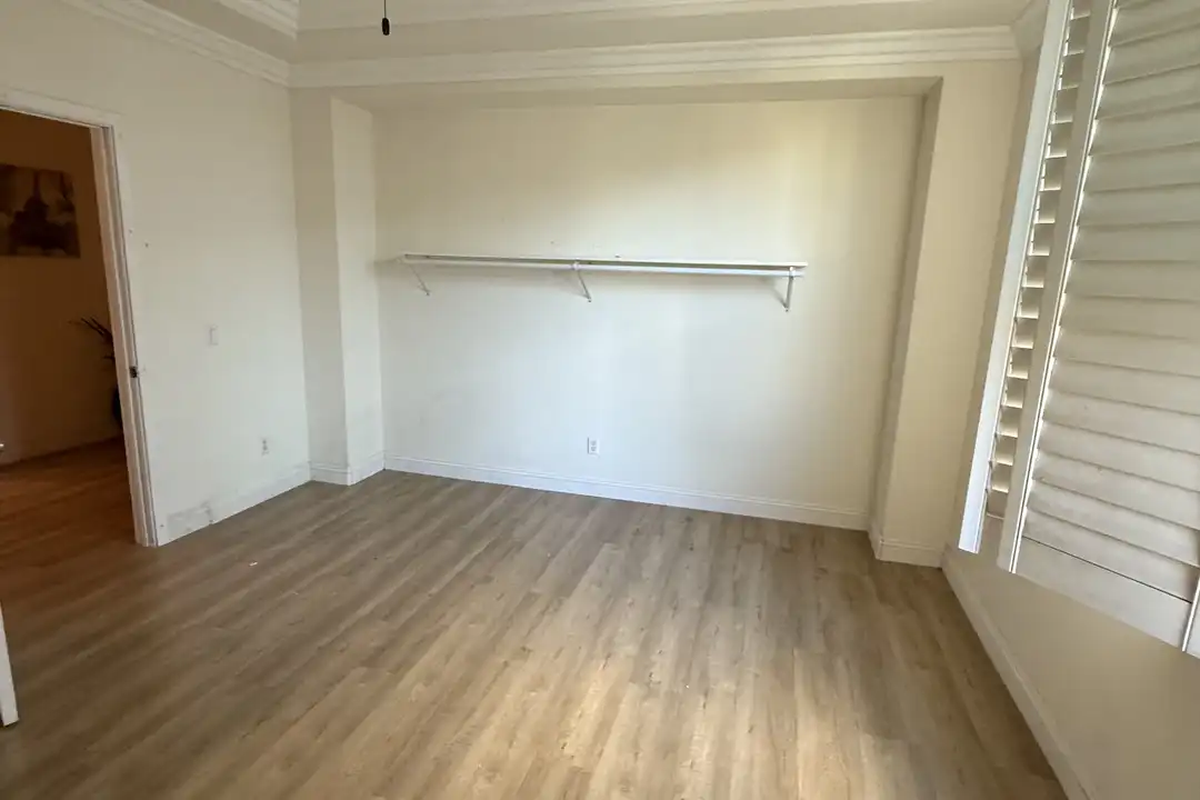 13238 Wooden Gate Way unit I – photo 1 of 3