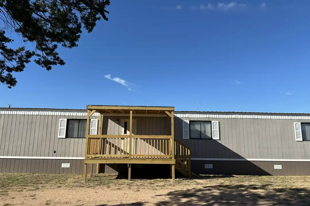 3527 Oleander St – photo 1 of 20