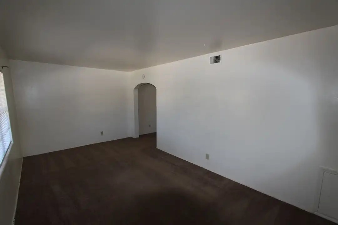324 N San Francisco St unit (323) Unit #3 - View 2