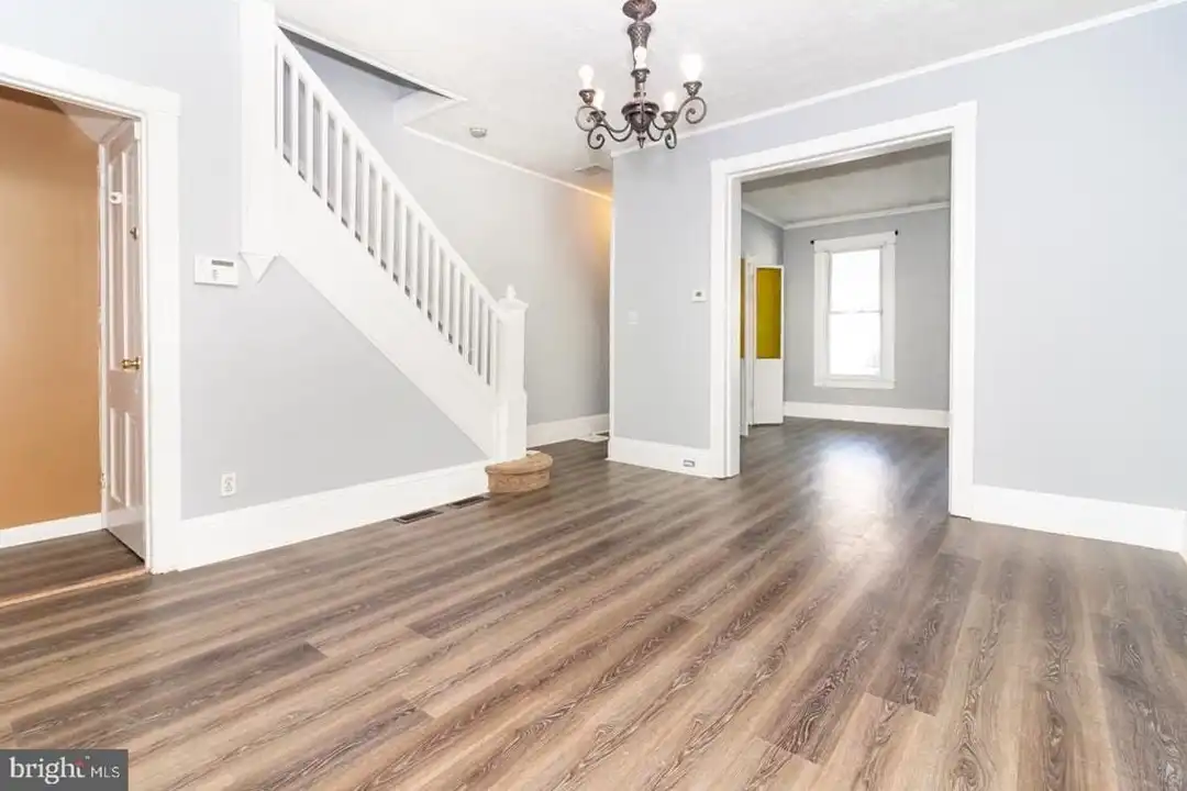 635 Chambers St - View 6