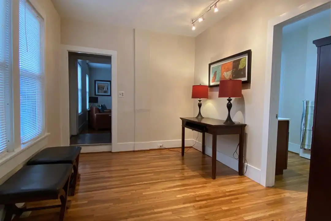 1031 Memorial Ave - View 2