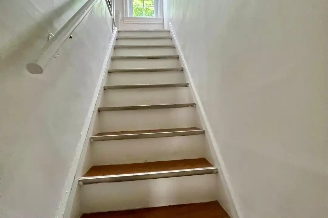 300 Washington St #300B - View 2