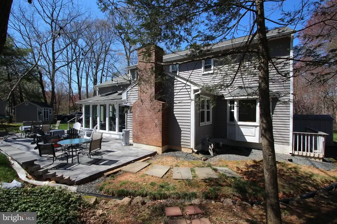 House in Oakton - View 3