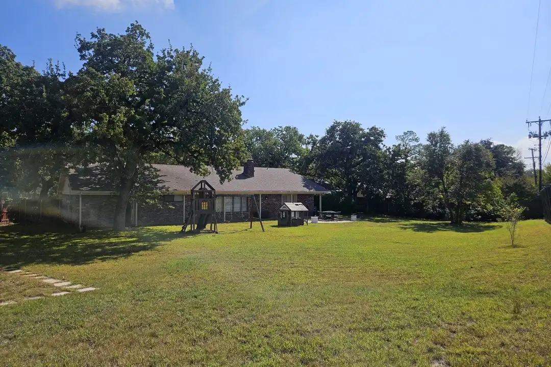 1340 Kathryn St - View 4