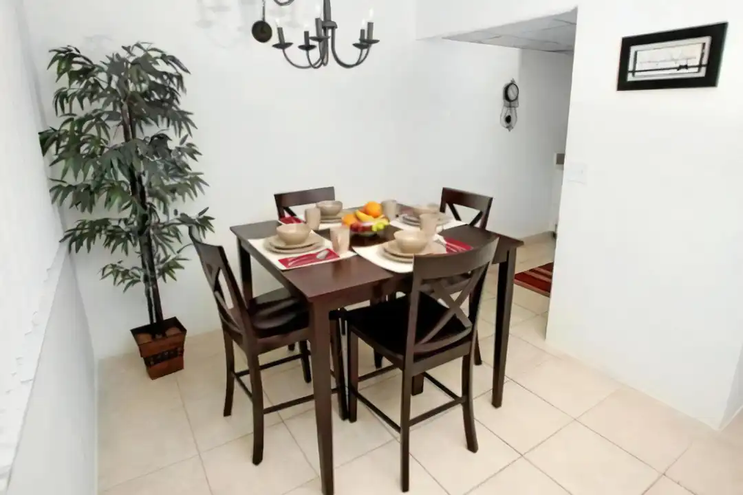 555 Kirk Rd - View 4