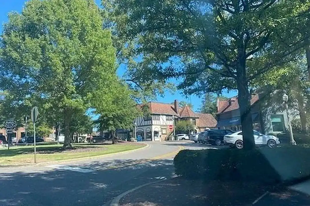 Heathermoor Apartments - View 6